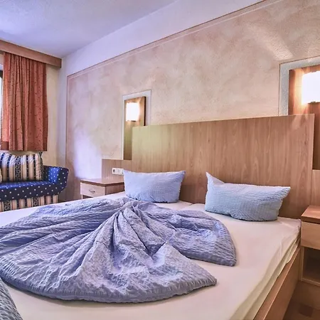 Апартаменты Belledonne & Bike In And Out, Zentrale Lage Зёльден